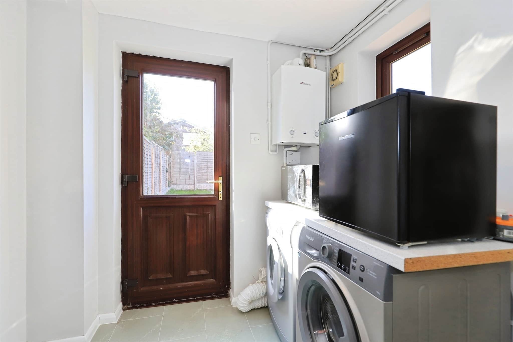 Property at Alverstoke Close, Pendeford, Wolverhampton