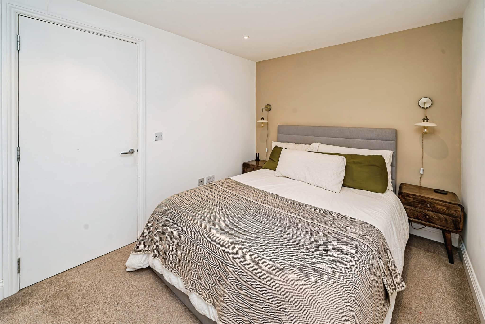 Property at Oxford Road, Aylesbury