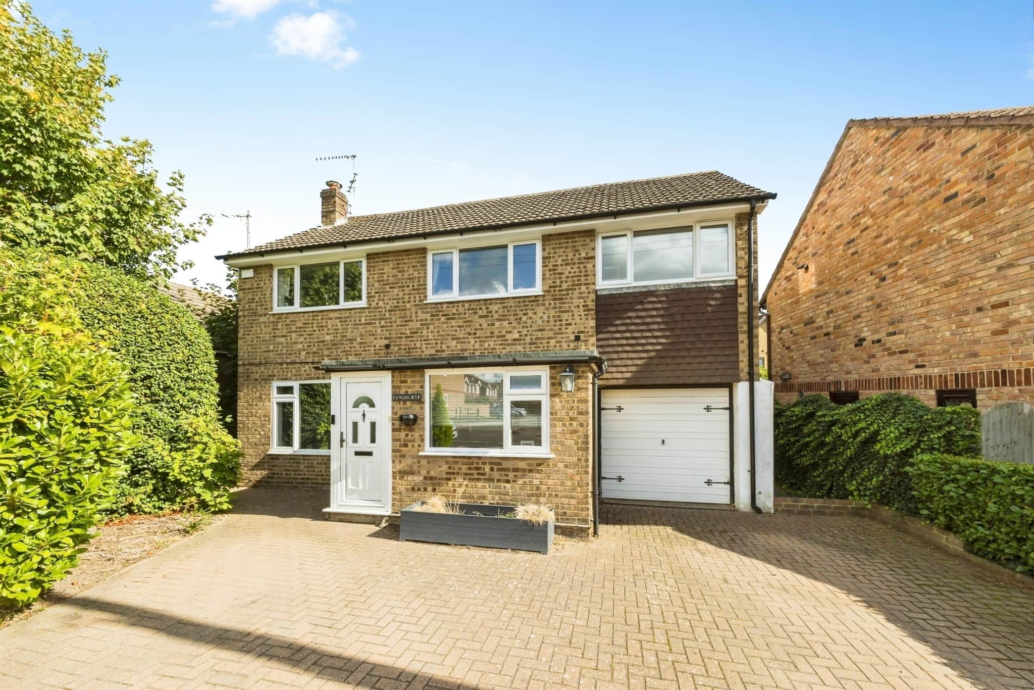 Property at Brookhill Road, Copthorne, Crawley