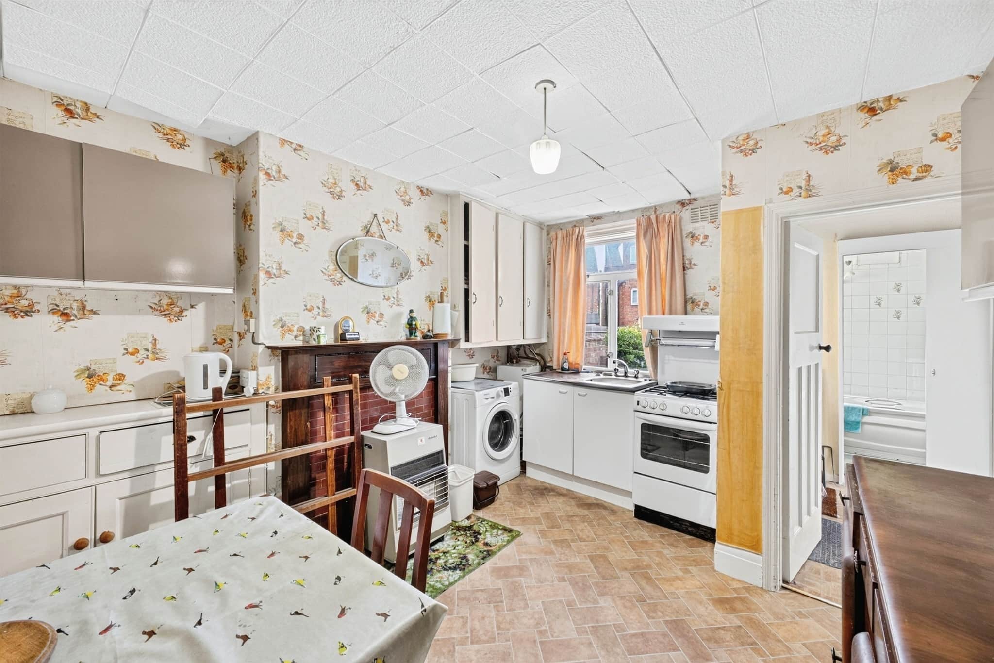 Property at Bective Road, Northampton