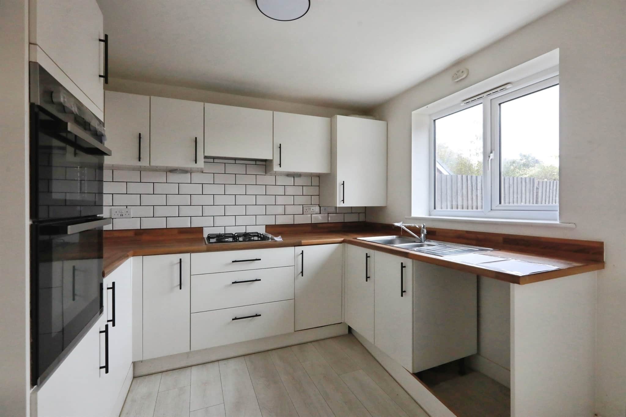 Property at Yew Tree Way, Barford, Warwick