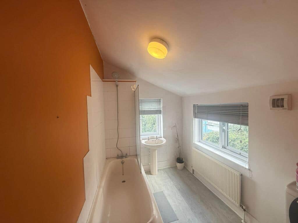 Property at Magpie Hall Road, Chatham