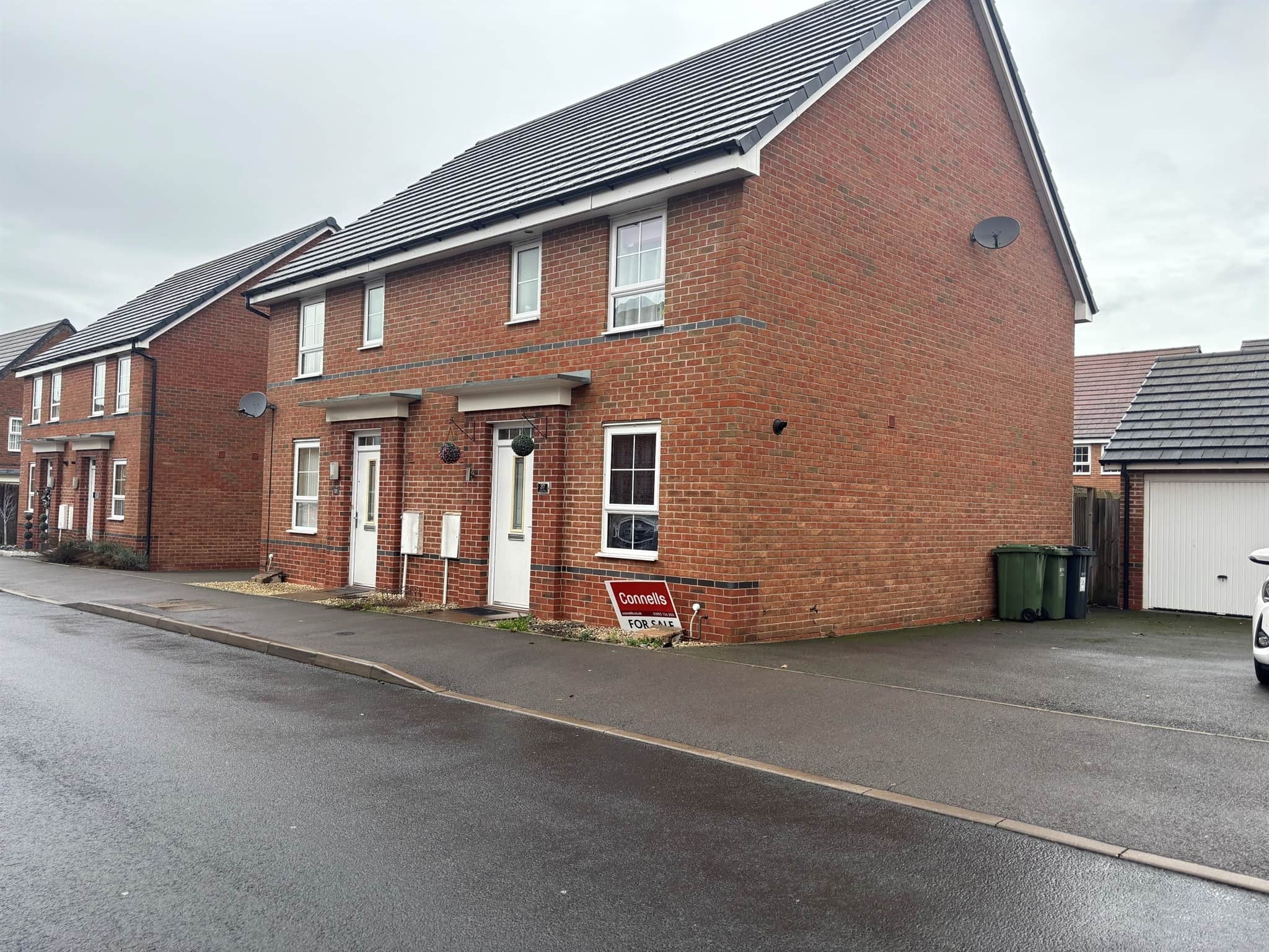 Property at Rounds Road, Worcester