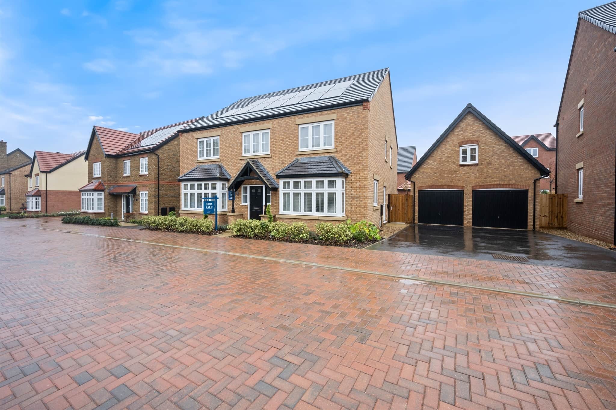 Property at Watermill Way, Collingtree, Northampton