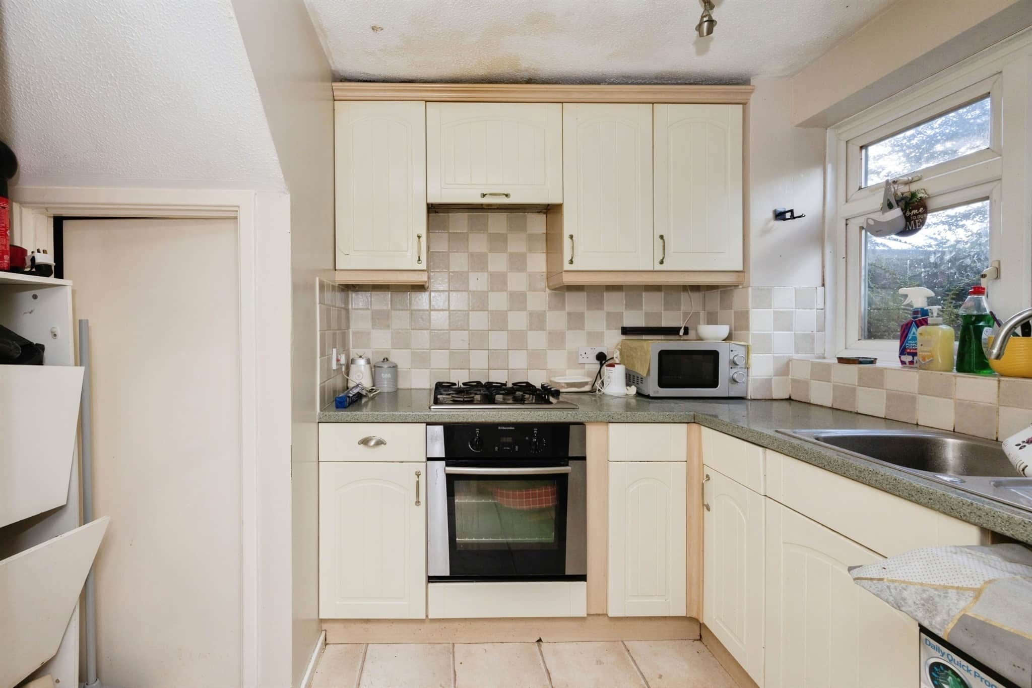 Property at Arden Drive, Ashford