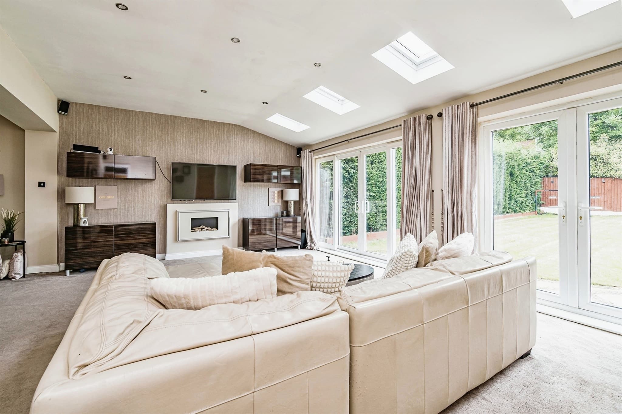 Property at Woodcroft Avenue, Tipton