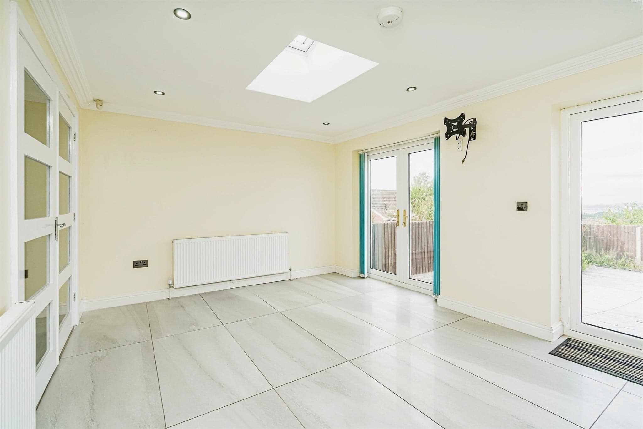 Property at Aintree Way, Dudley