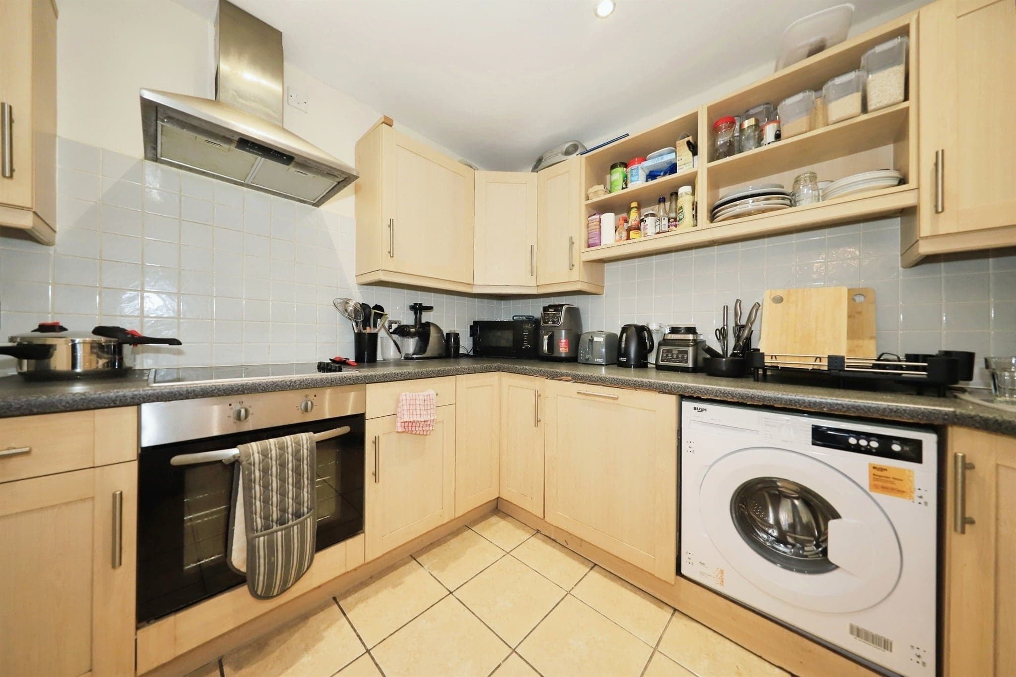 Property at Birmingham New Road, Bilston