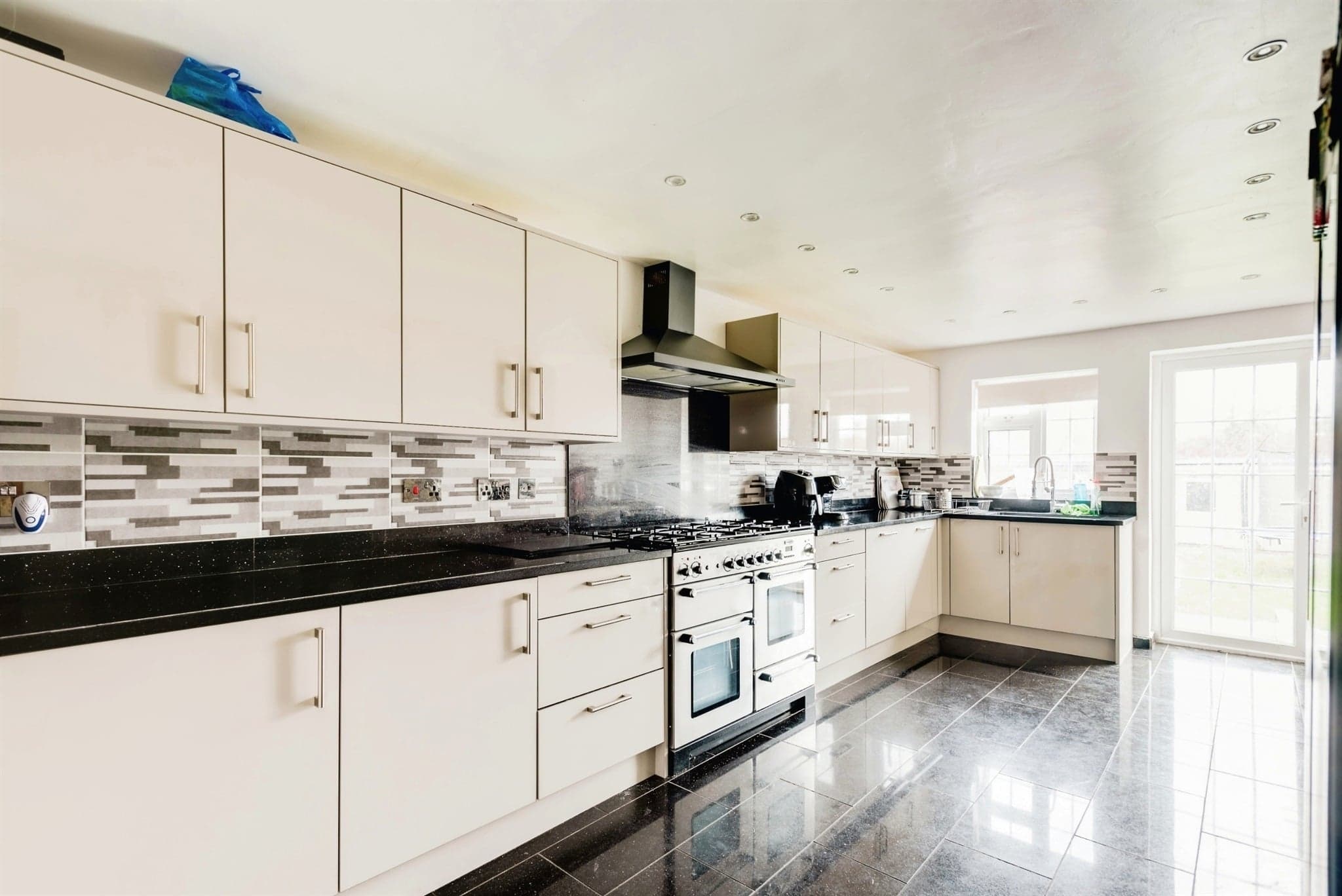 Property at Cricket Road, Oxford