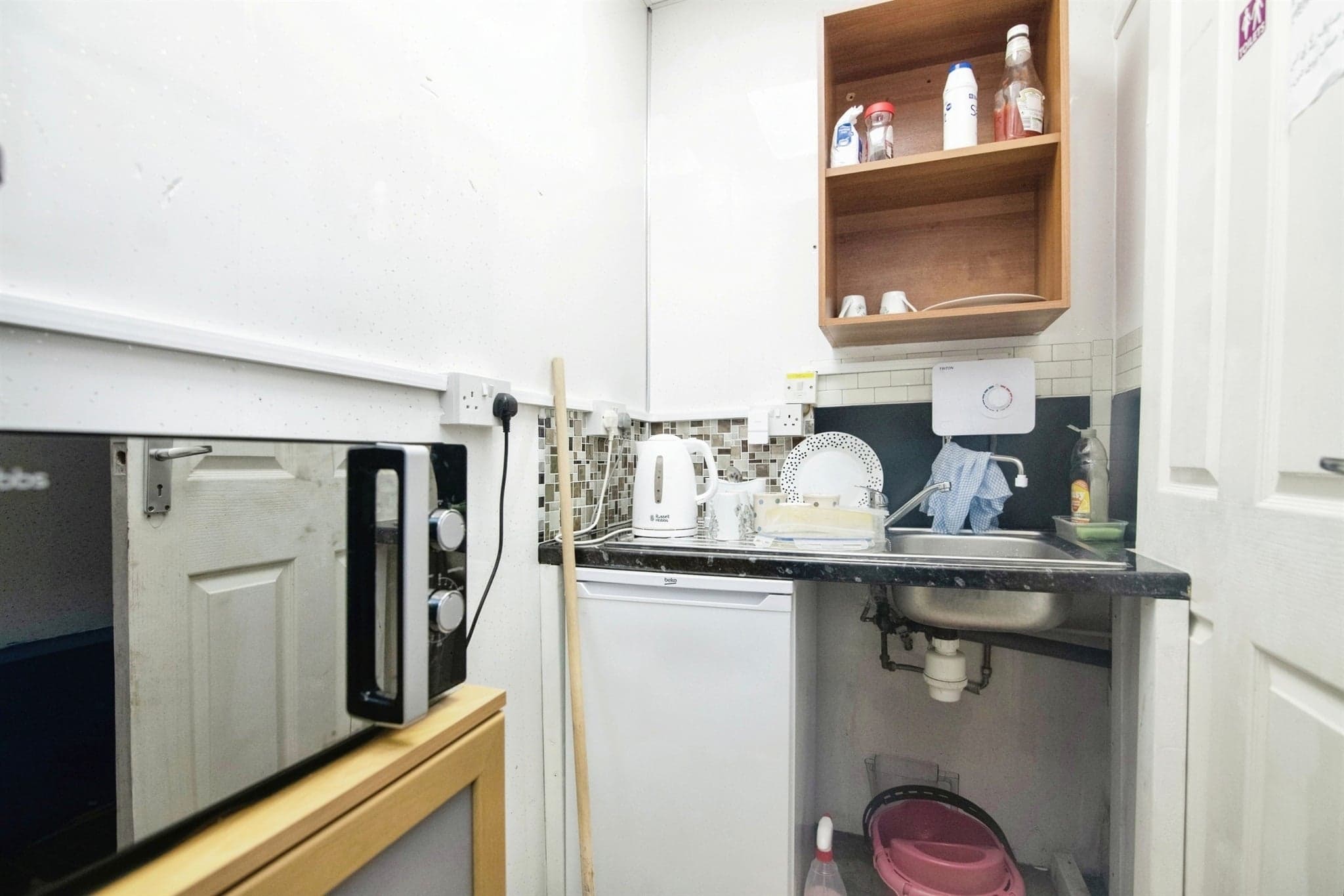 Property at High Street, WEST BROMWICH