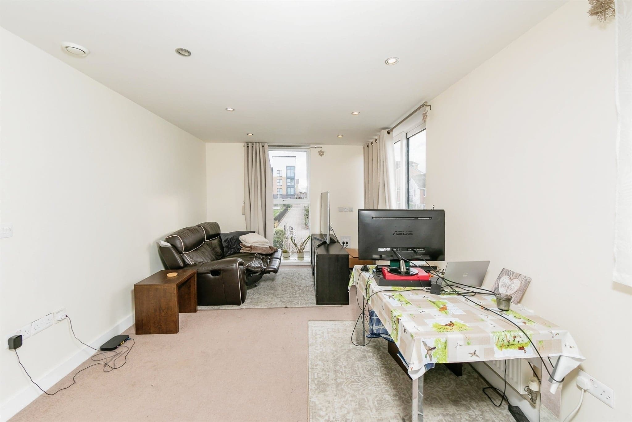 Property at Puffin Way, Reading
