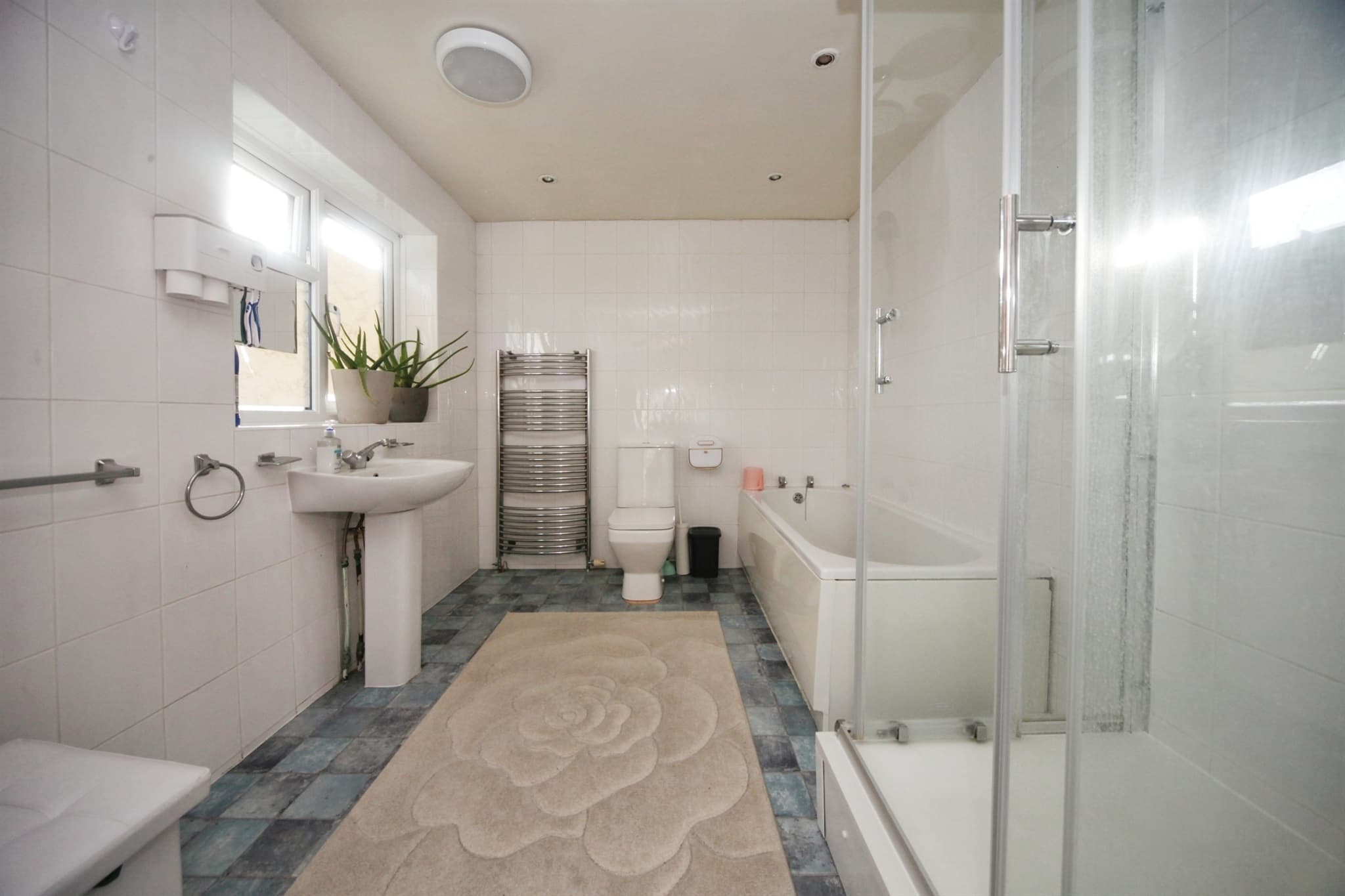 Property at Hitchin Road, Luton