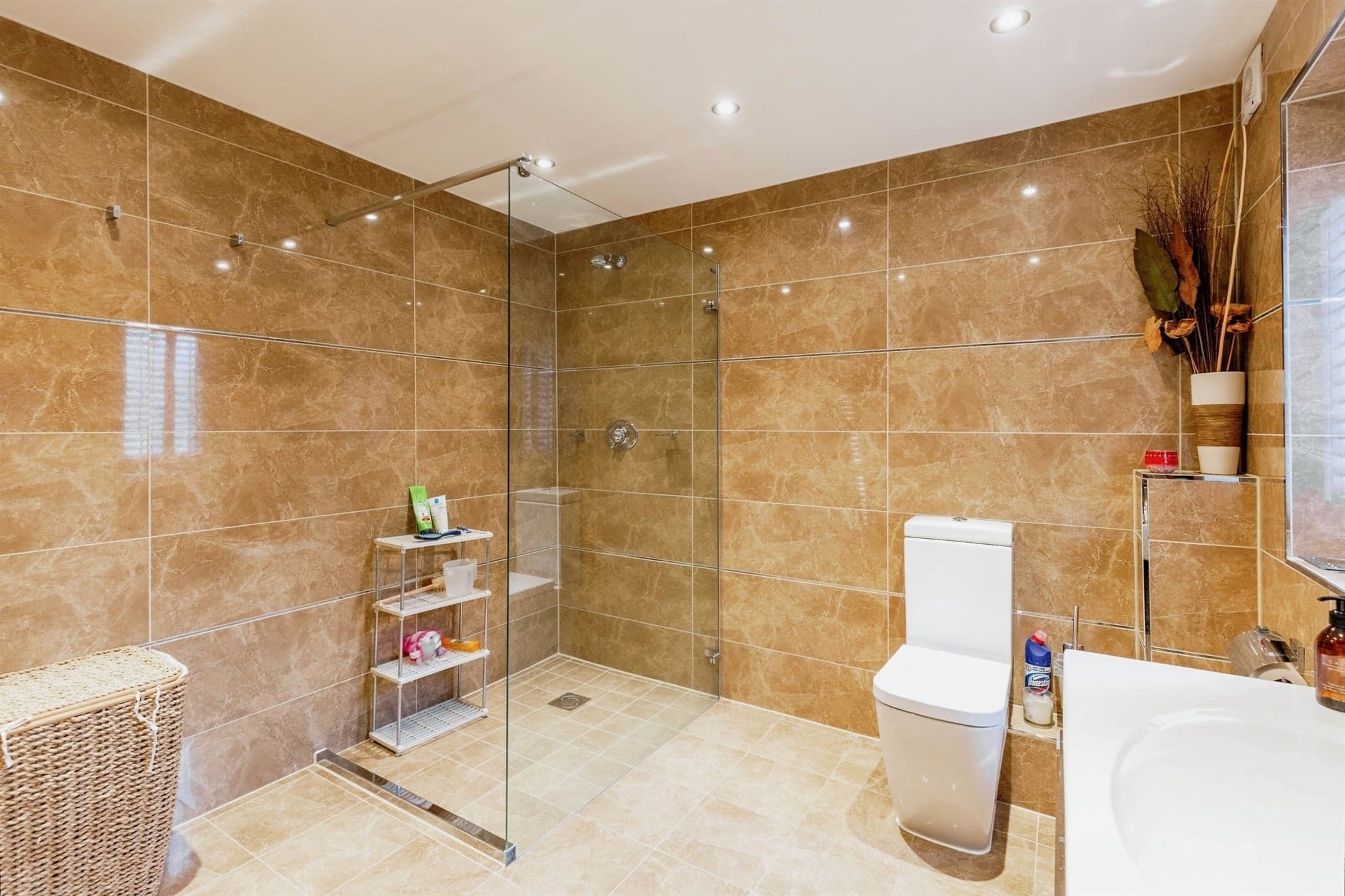 Property at Ashford Crescent, Grange Farm, Milton Keynes