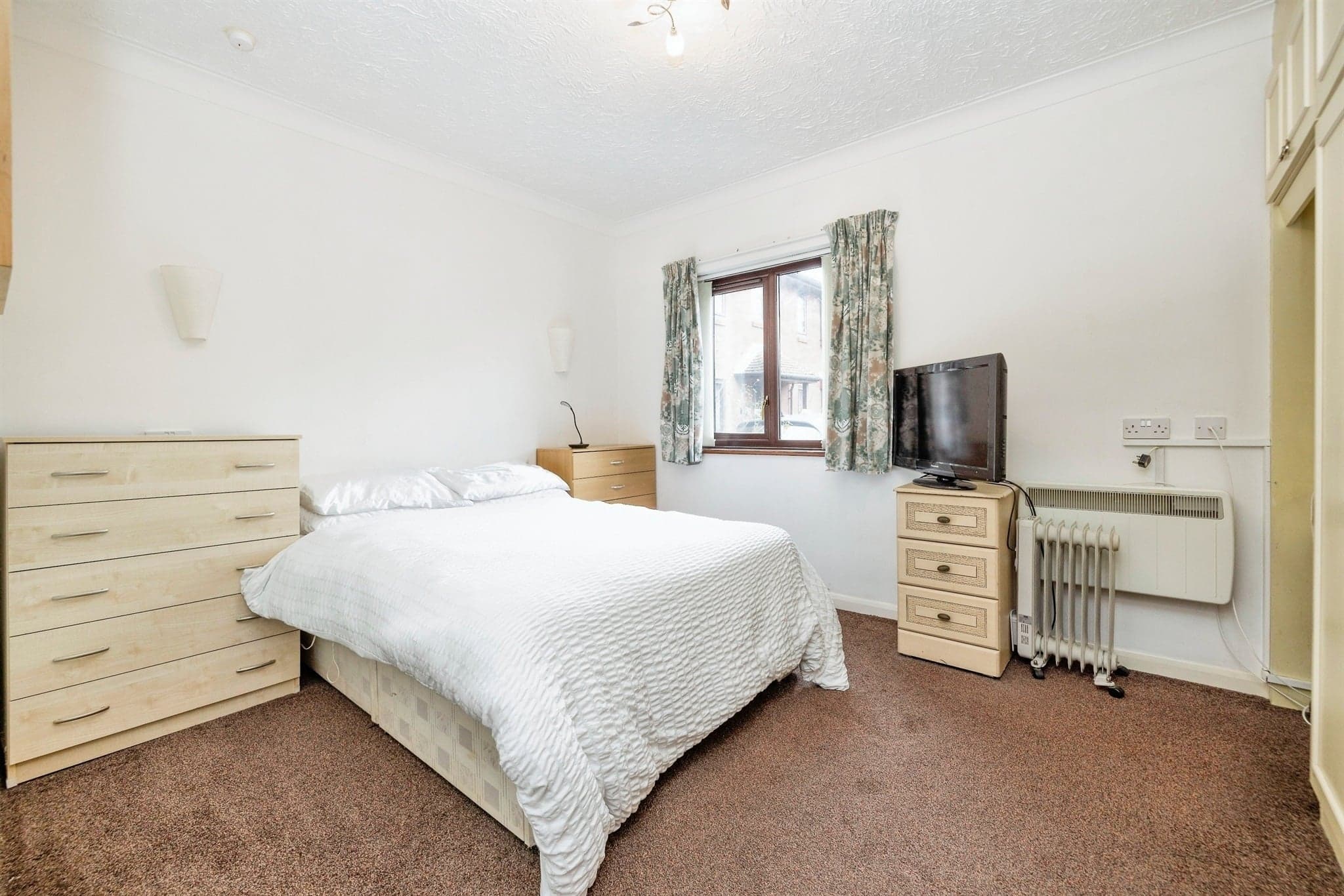 Property at High Street, Bushey