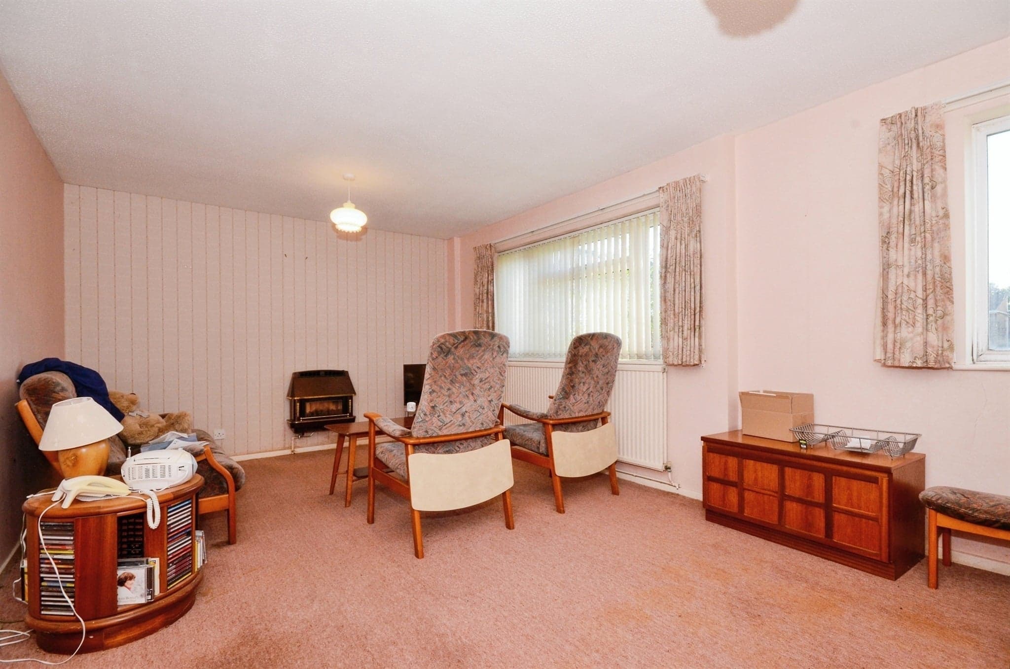 Property at Aldwickbury Crescent, Harpenden