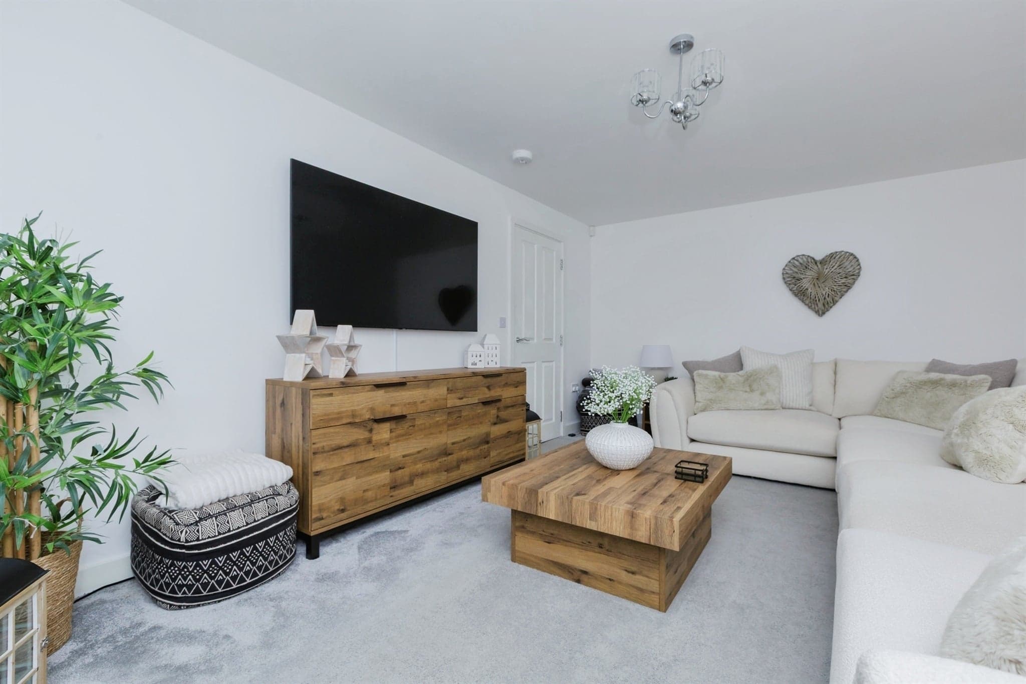 Property at Hopper Way, Whetstone, Leicester