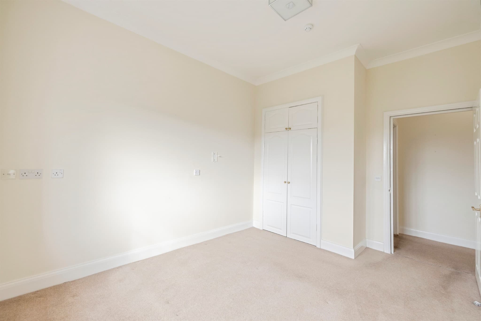 Property at High Street, Bushey