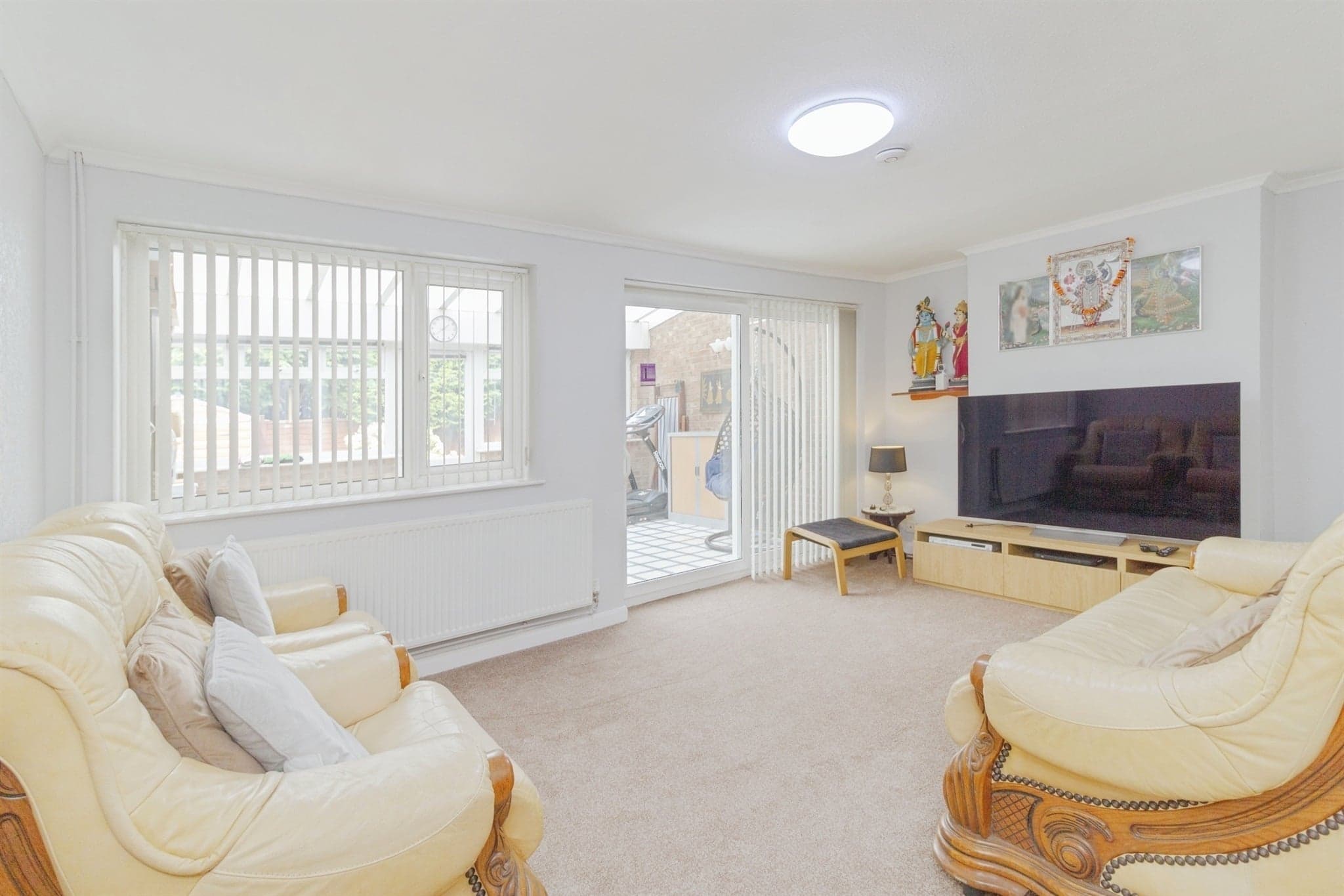 Property at Elmfield Avenue, Leicester