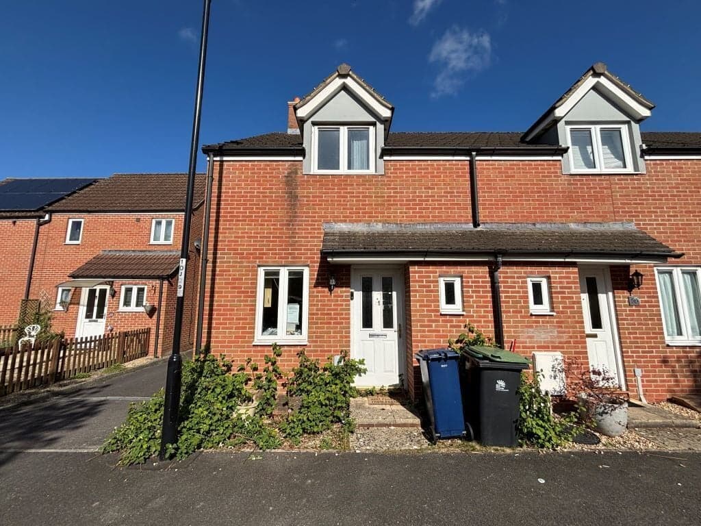 Property at Jay Walk, Gillingham