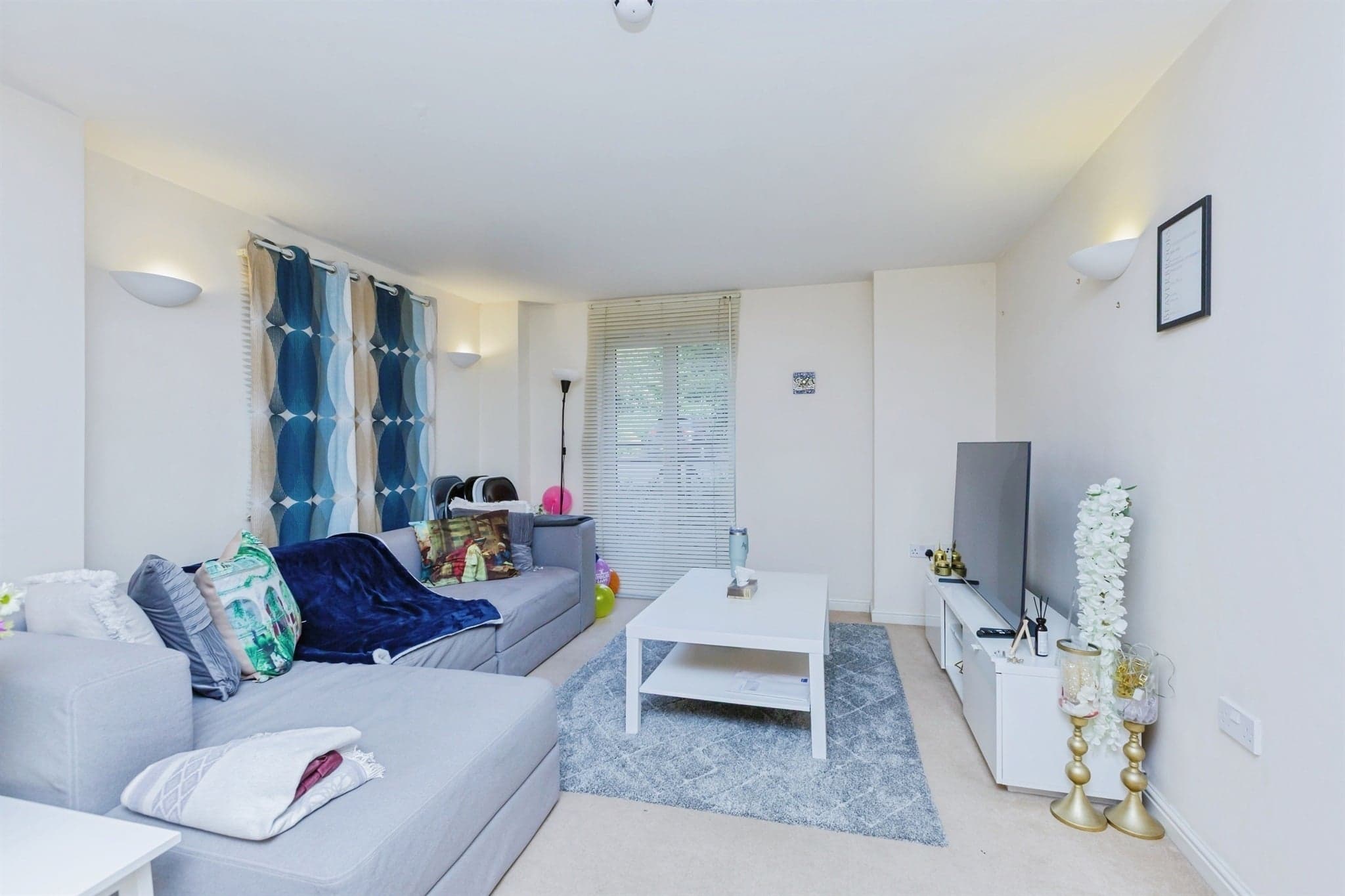 Property at Honeywell Close, Oadby, Leicester
