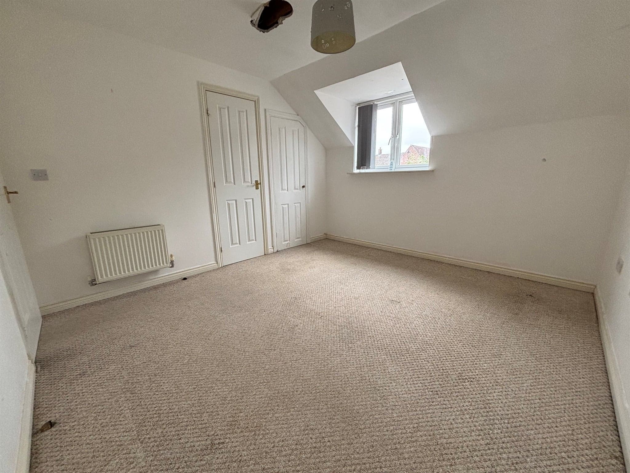 Property at Jay Walk, Gillingham