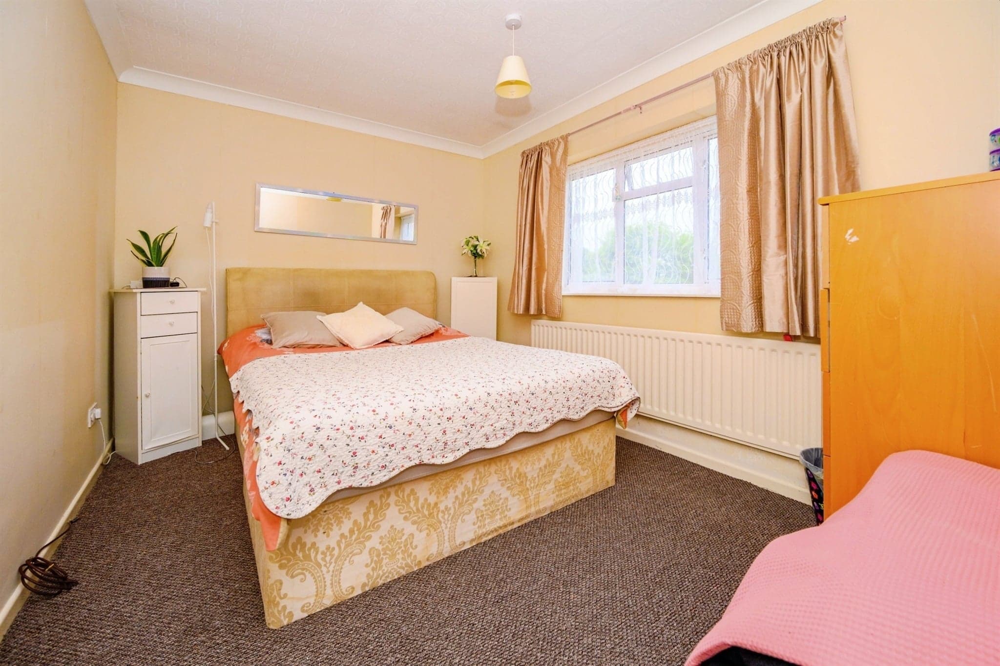 Property at Shanklin Close, Luton