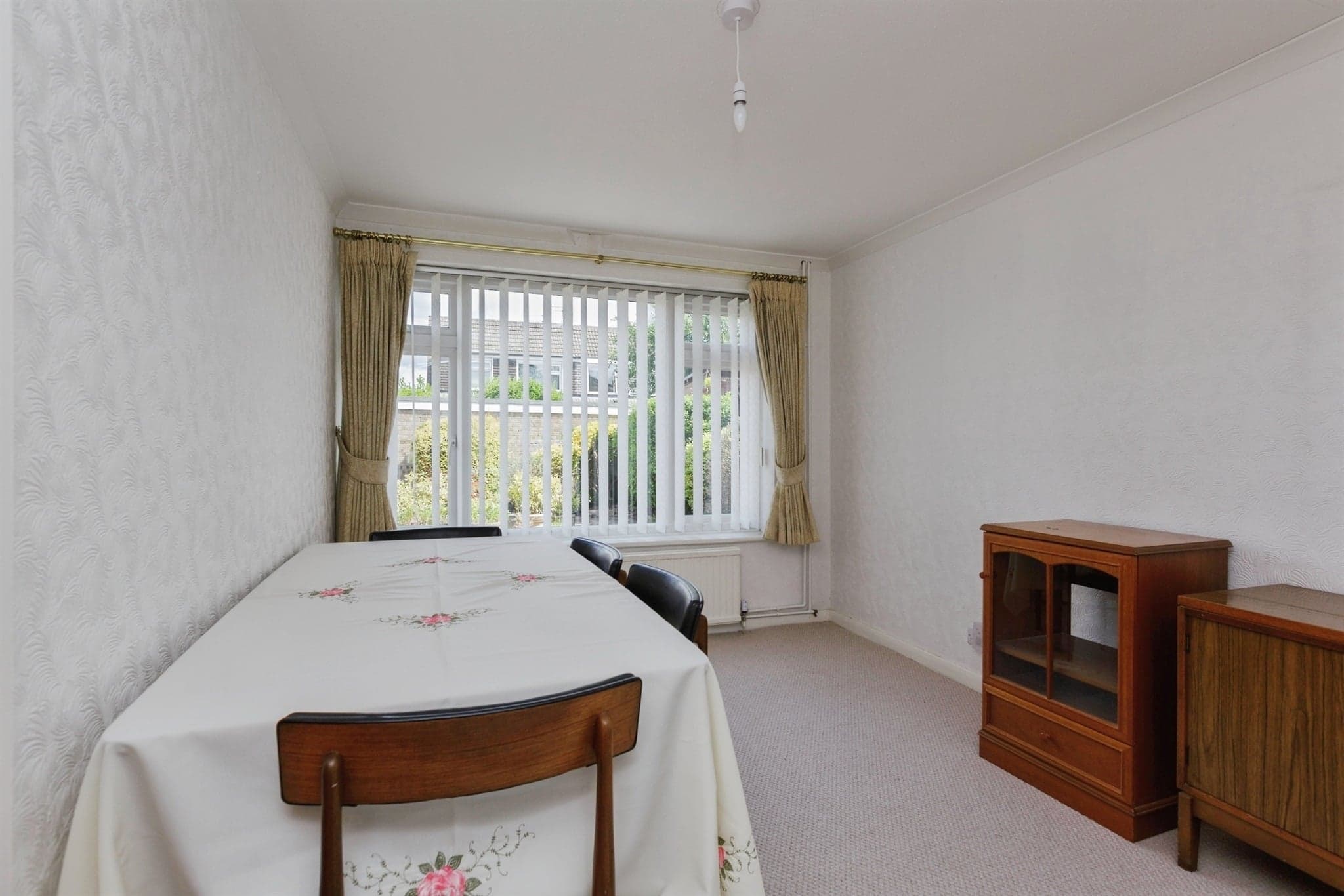 Property at Rushton Drive, Leicester
