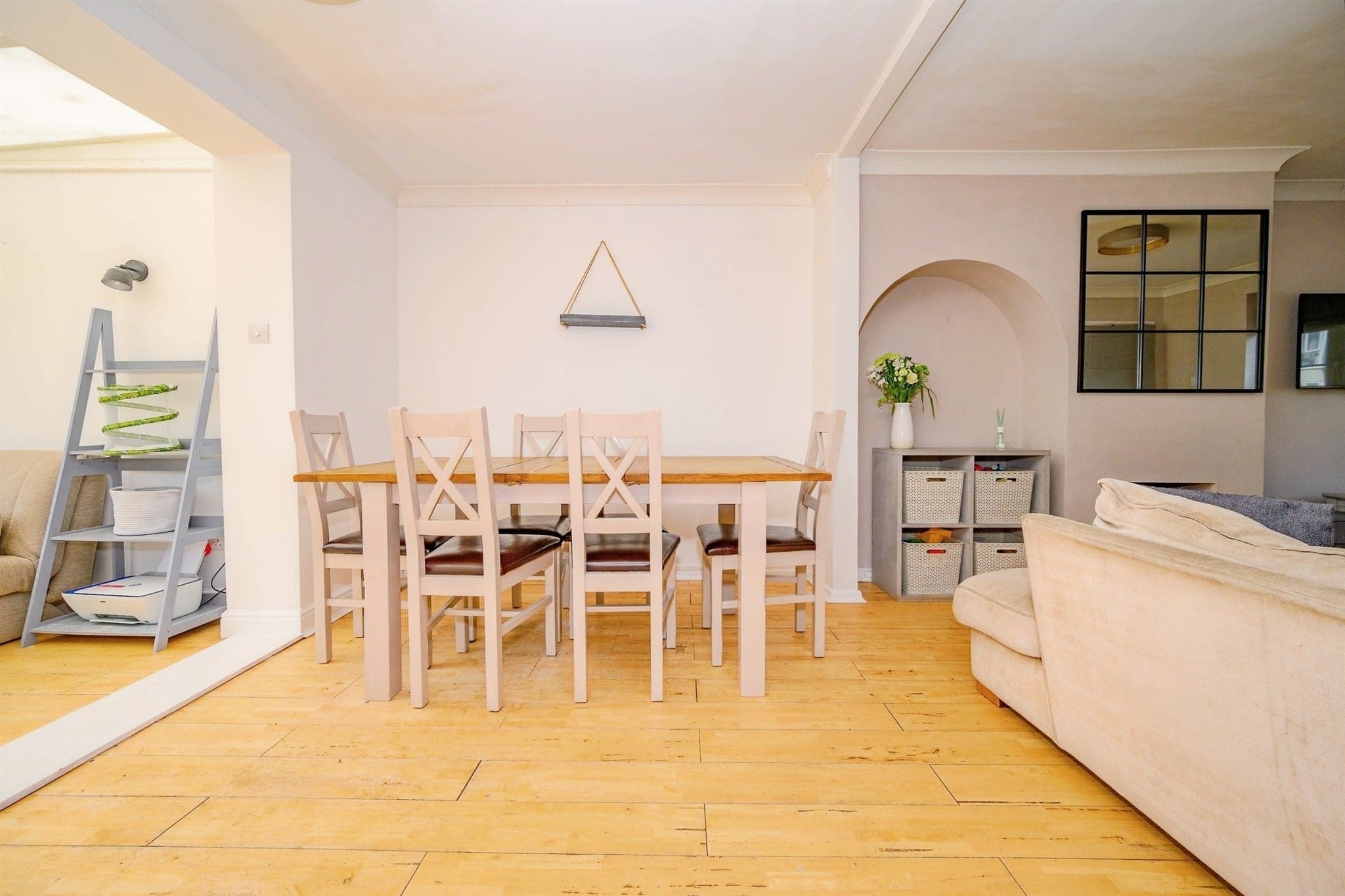 Property at Hunters Ride, Bricket Wood, St. Albans