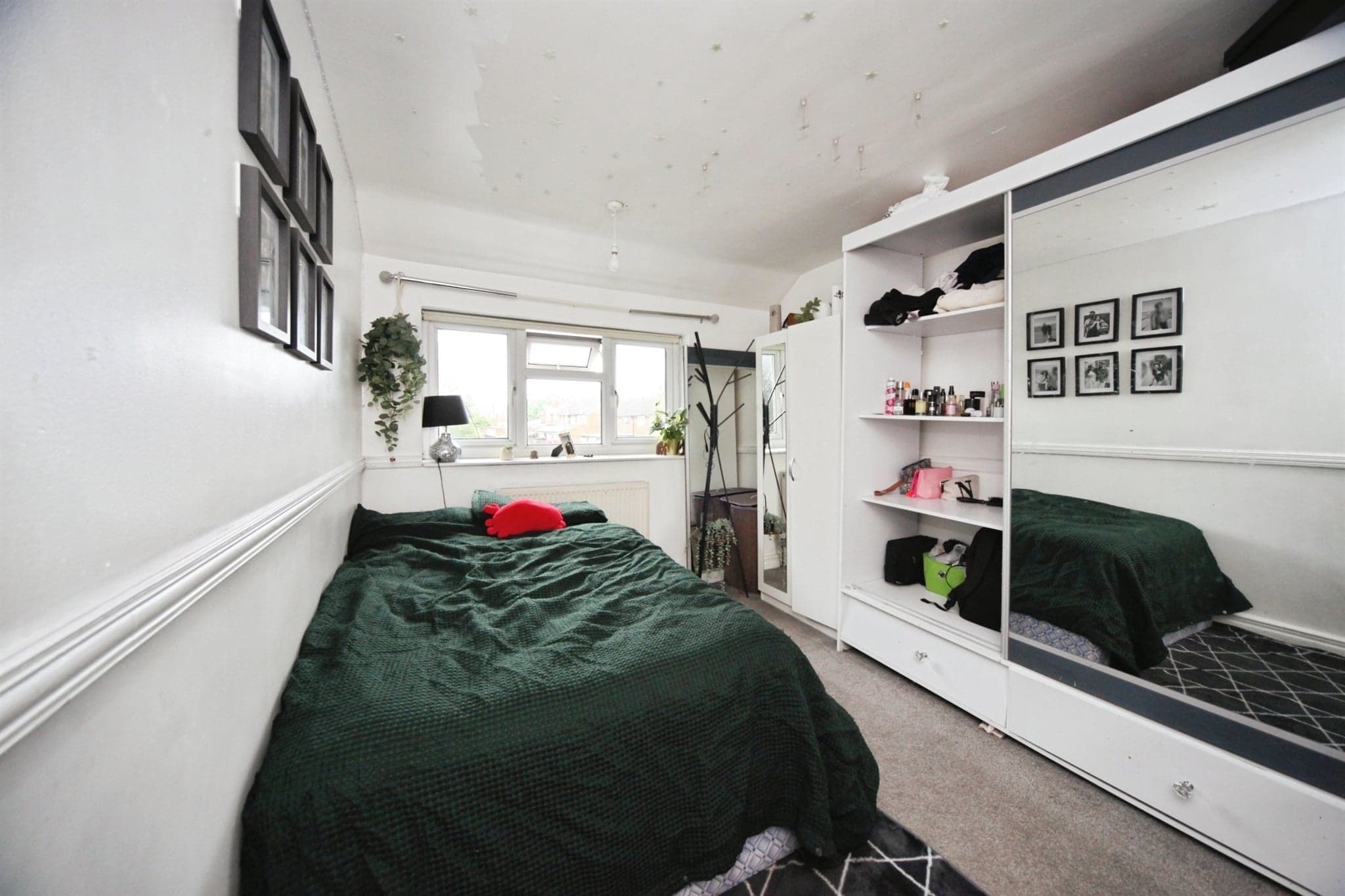 Property at Sundon Park Road, Luton