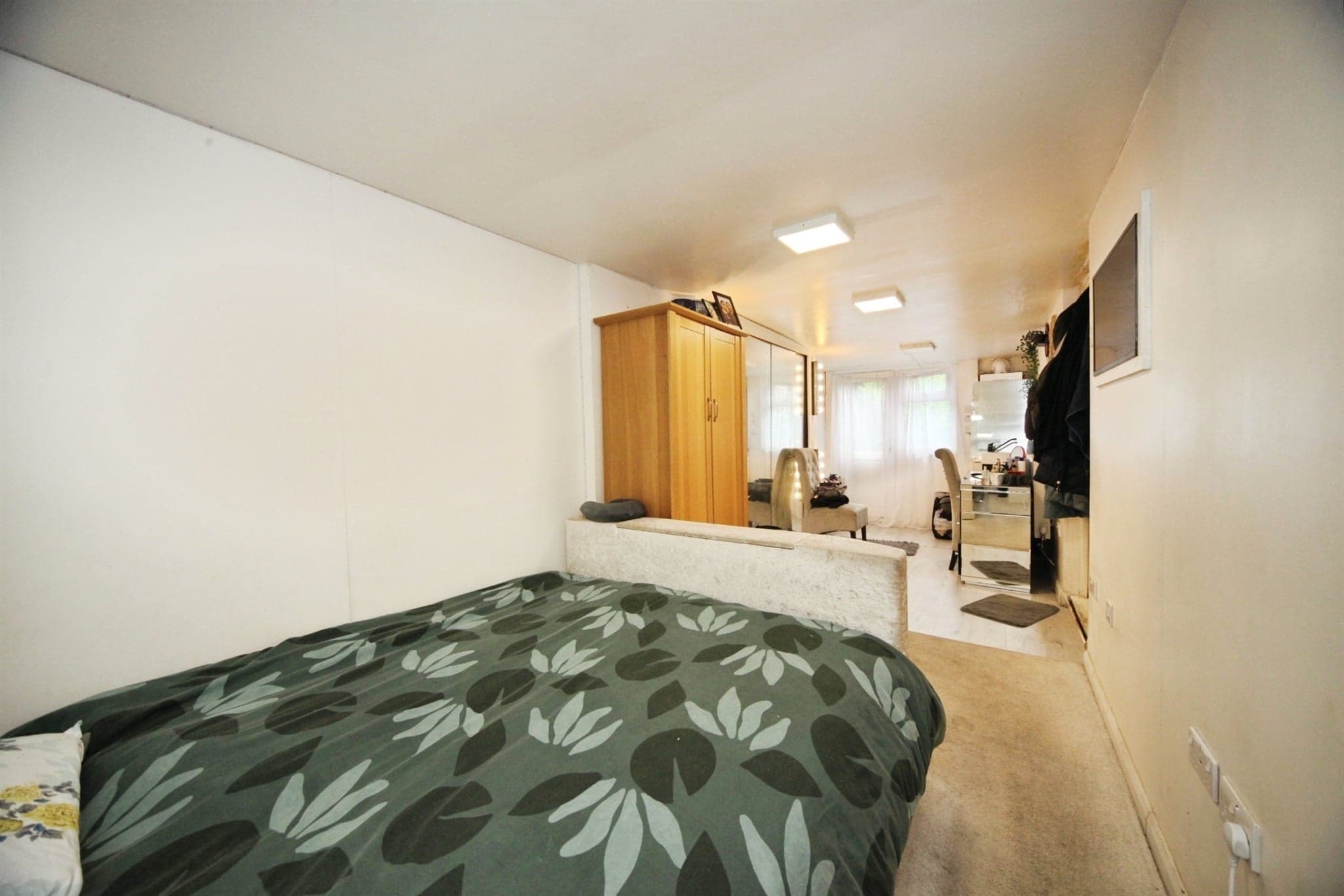 Property at Sundon Park Road, Luton
