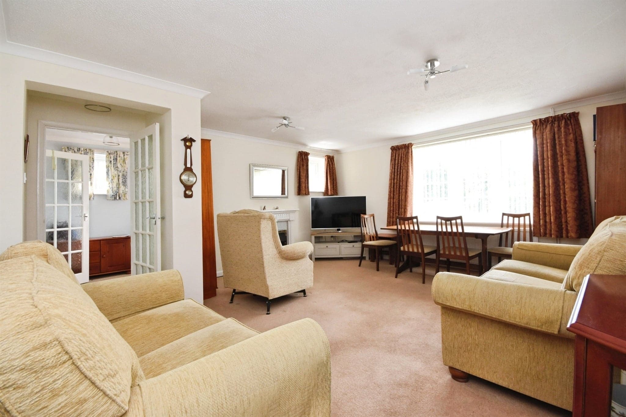 Property at Cromwell Avenue, Billericay