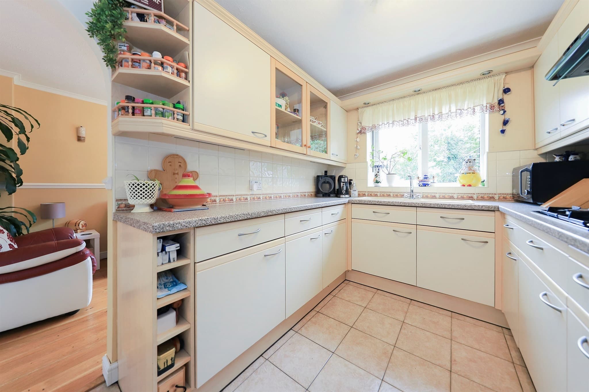 Property at Kerridge Close, Pendeford, Wolverhampton