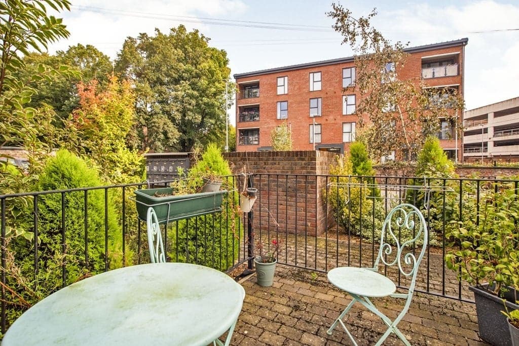 Property at Rosslyn Road, Watford