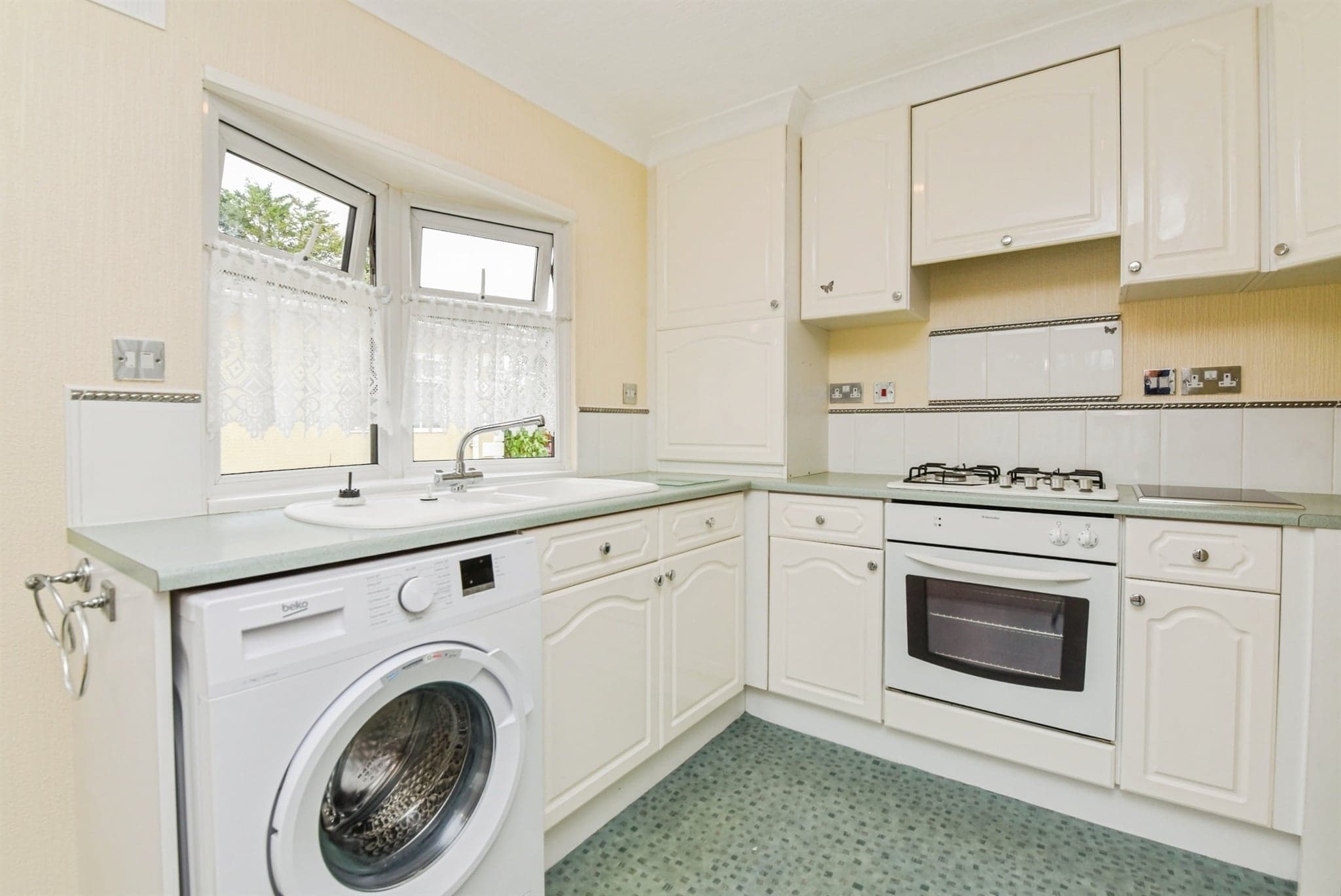 Property at Mullenscote Mobile Home Park, Weyhill, Andover
