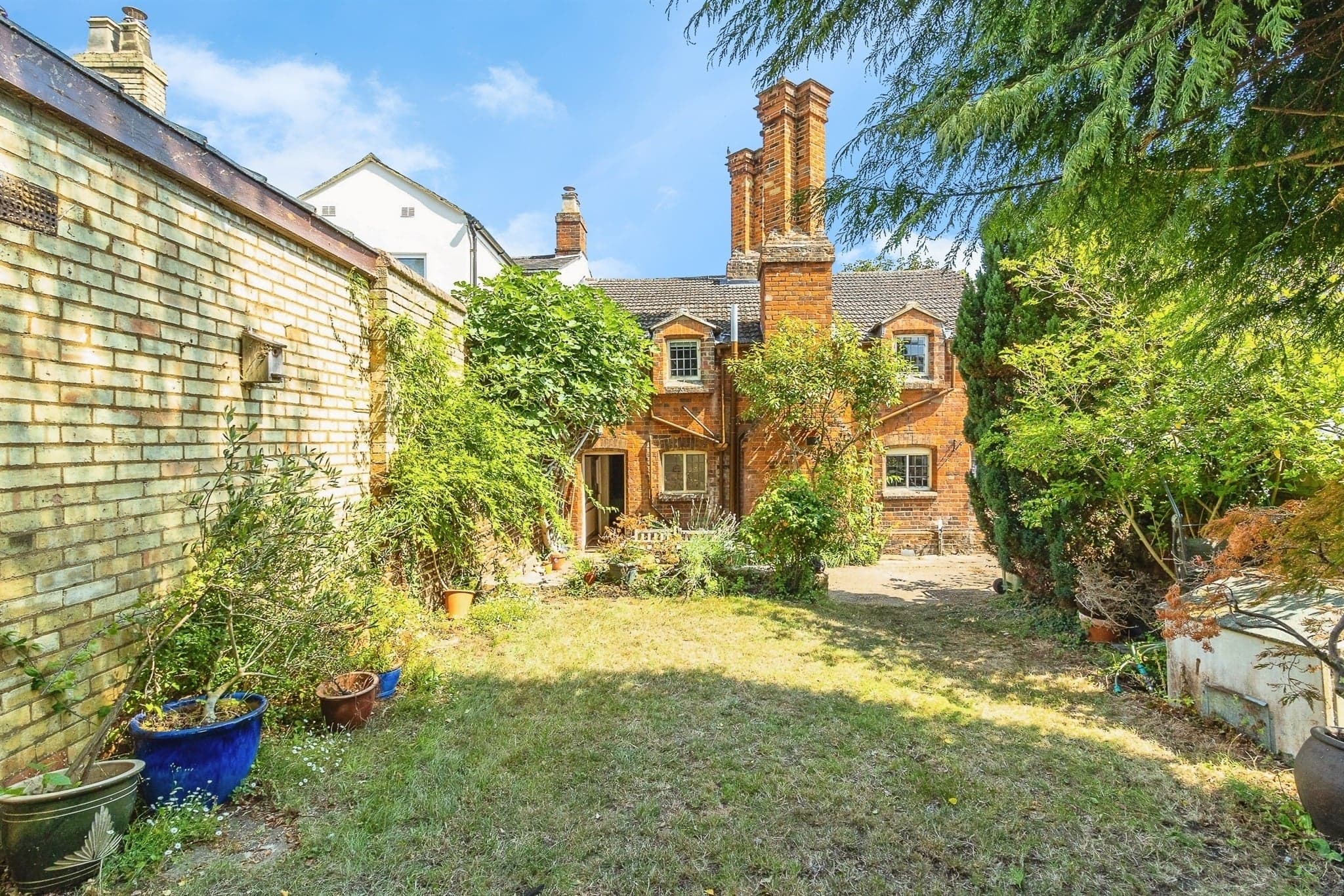 Property at High Street, Silsoe, Bedford