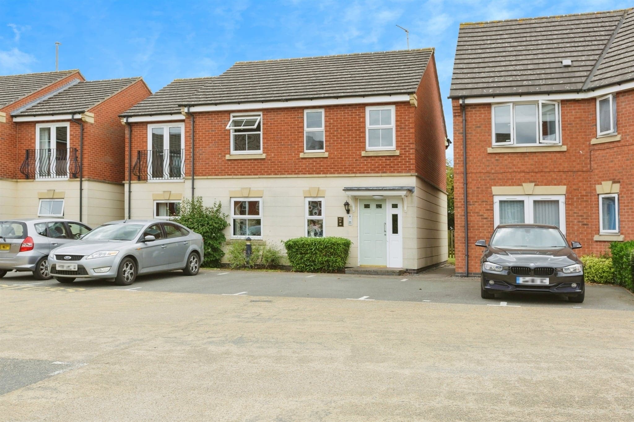Property at Loughland Close, Blaby, Leicester