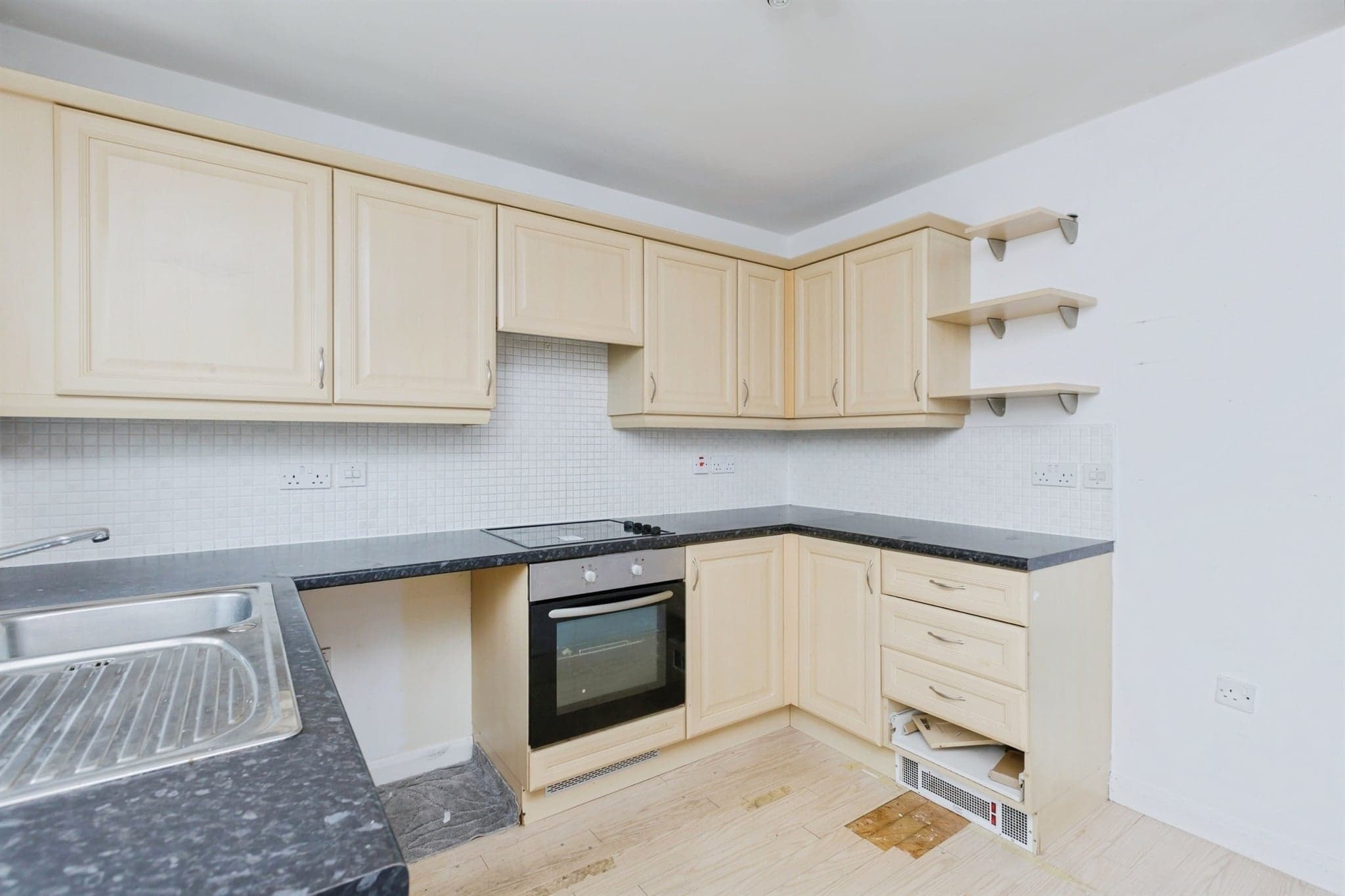 Property at Loughland Close, Blaby, Leicester
