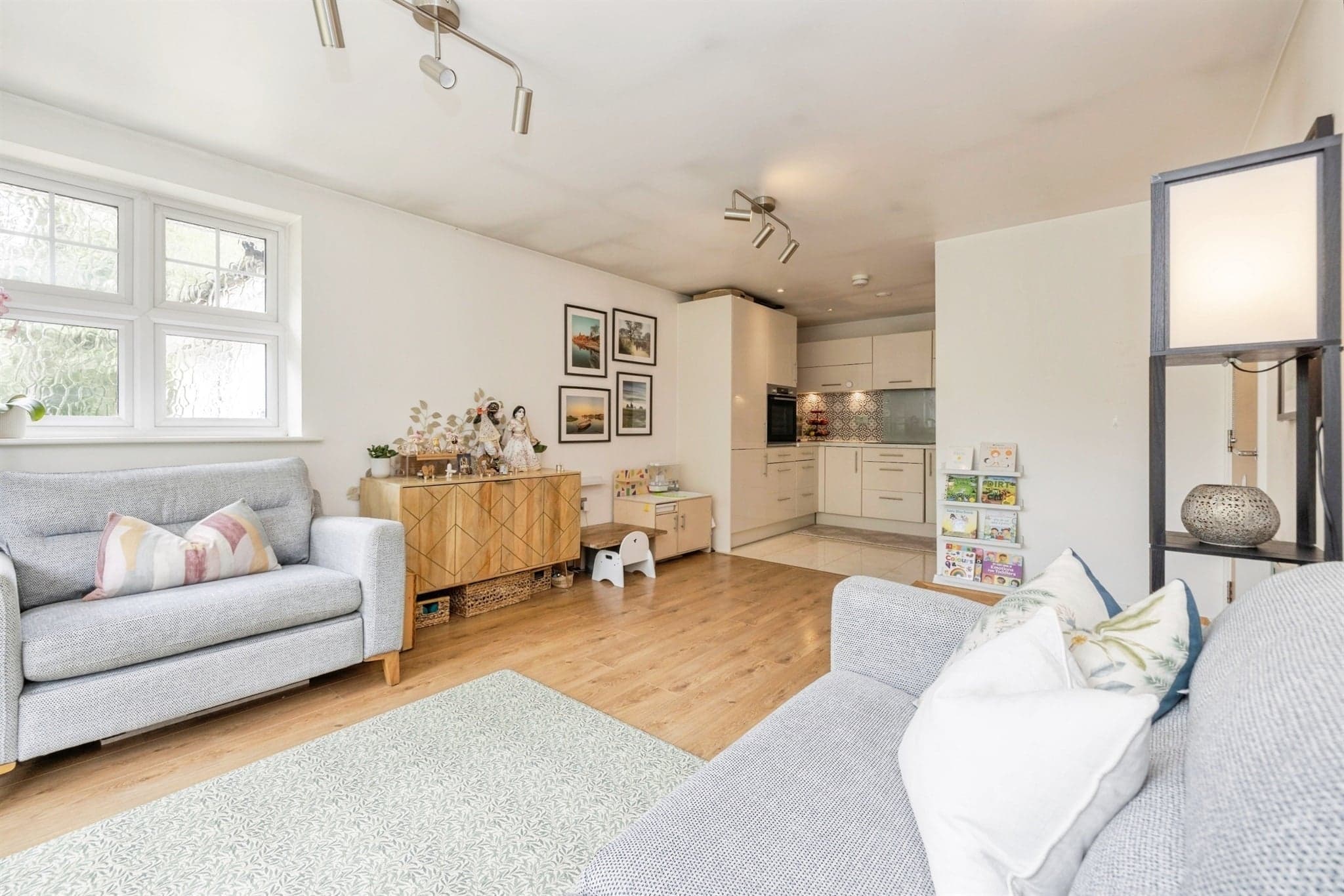 Property at Elliot Road, Watford