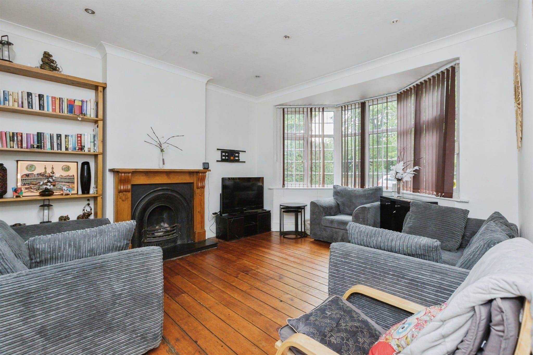 Property at Spencefield Lane, Leicester