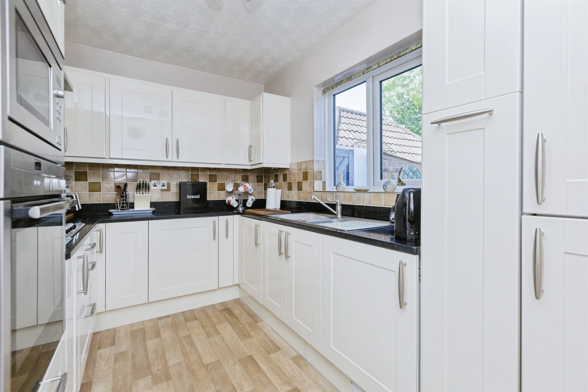 Property at Elizabeth Drive, Oadby, Leicester