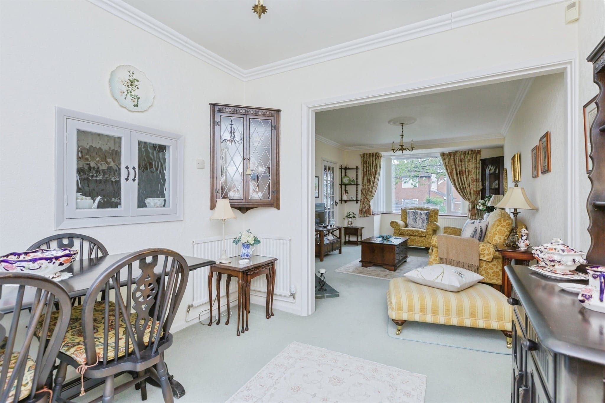 Property at Kew Drive, Oadby, Leicester