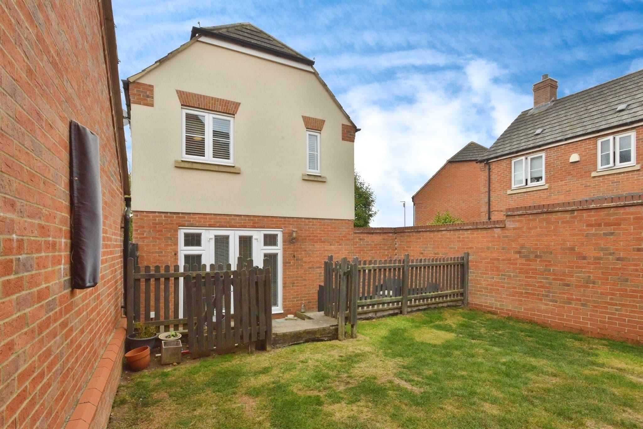 Property at Charisse Gardens, Oxley Park, Milton Keynes