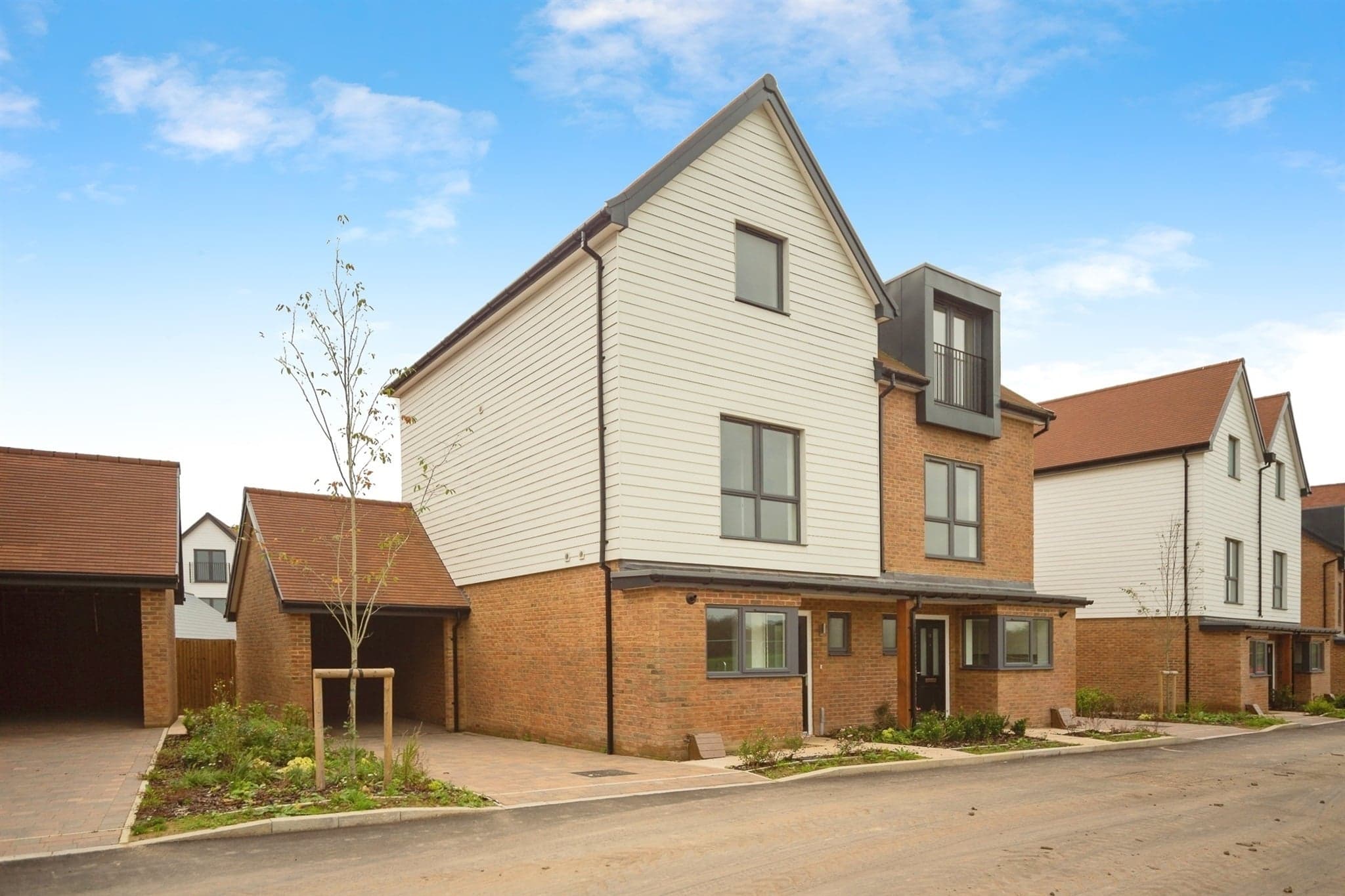 Property at Chilmington Rise, Great Chart, Ashford