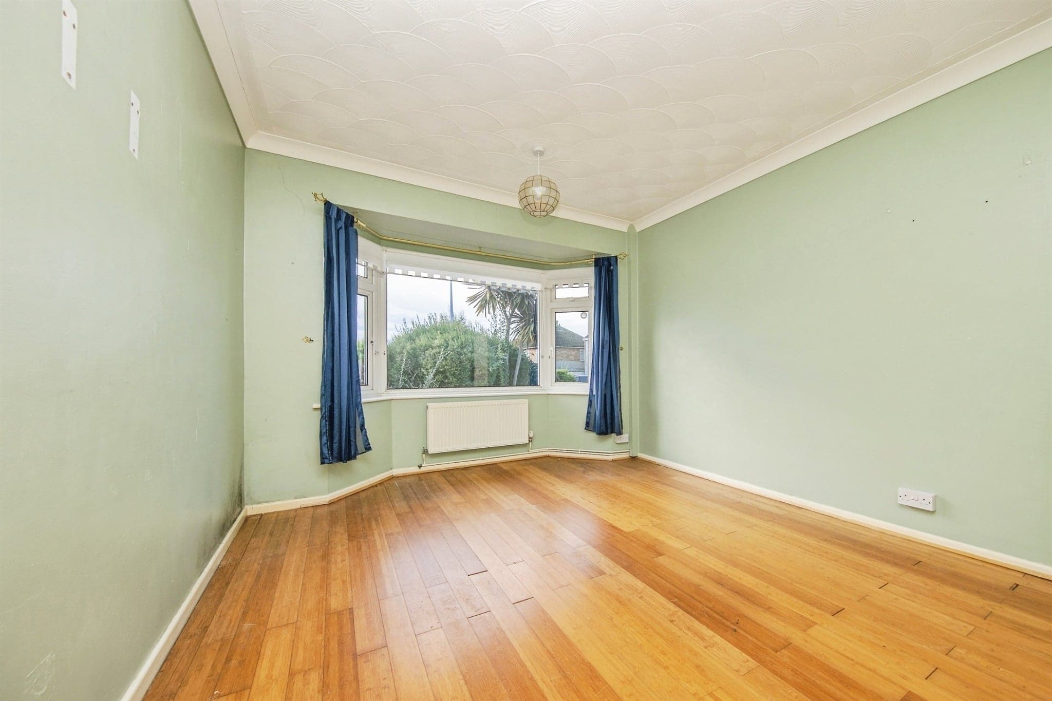 Property at Kreswell Grove, Harwich