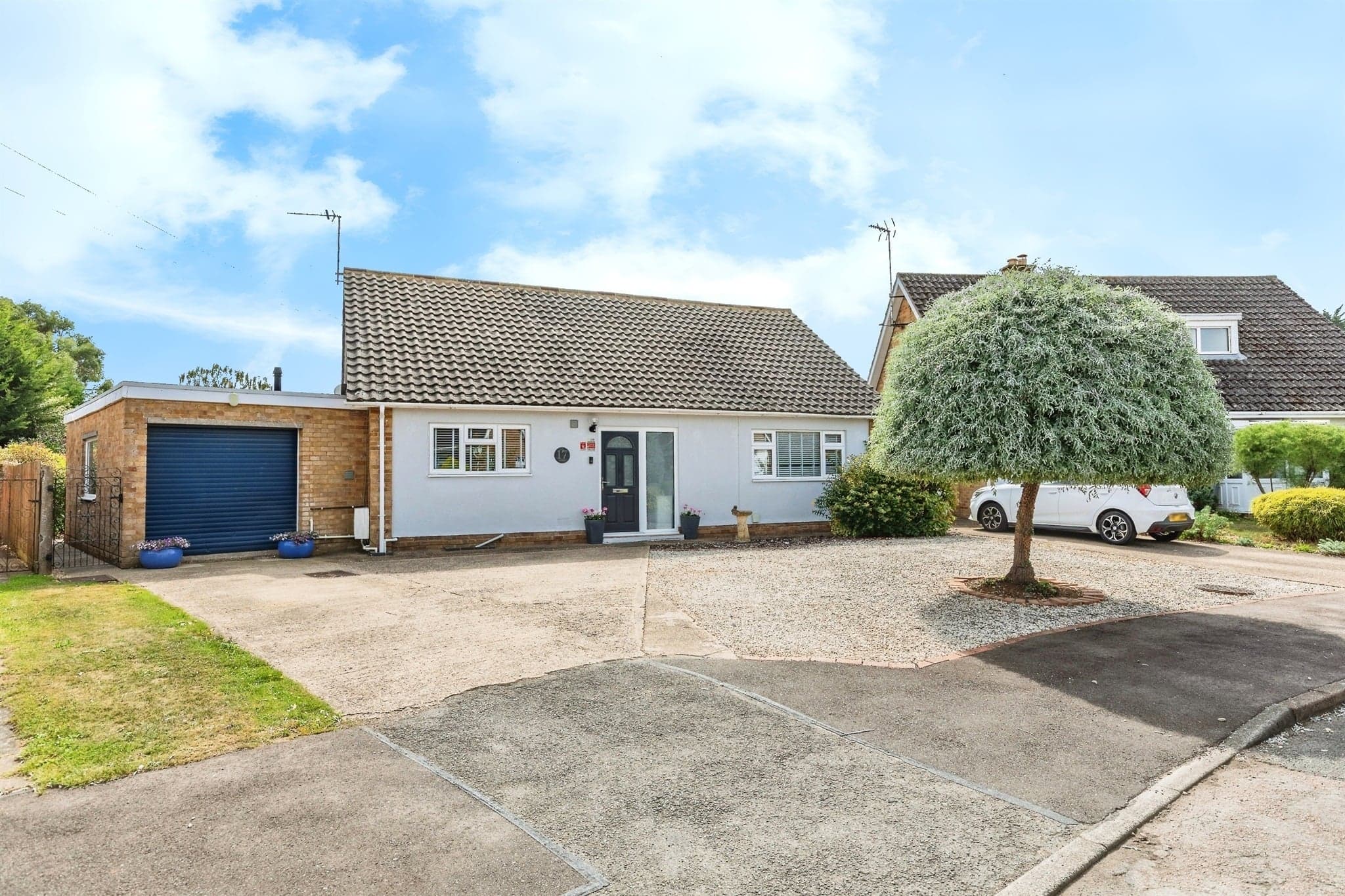 Property at Fox Covert Drive, Roade, Northampton