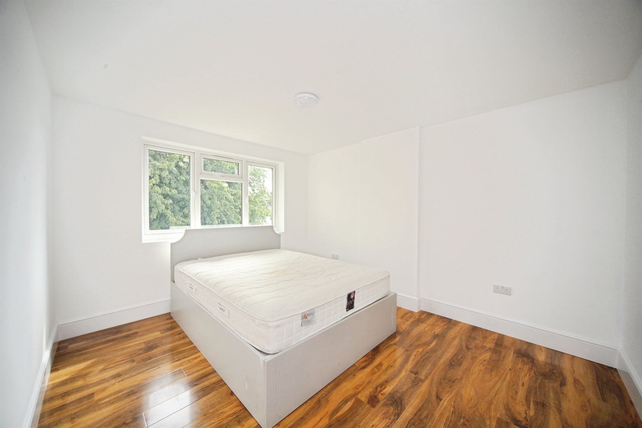 Property at Kendal Close, Luton