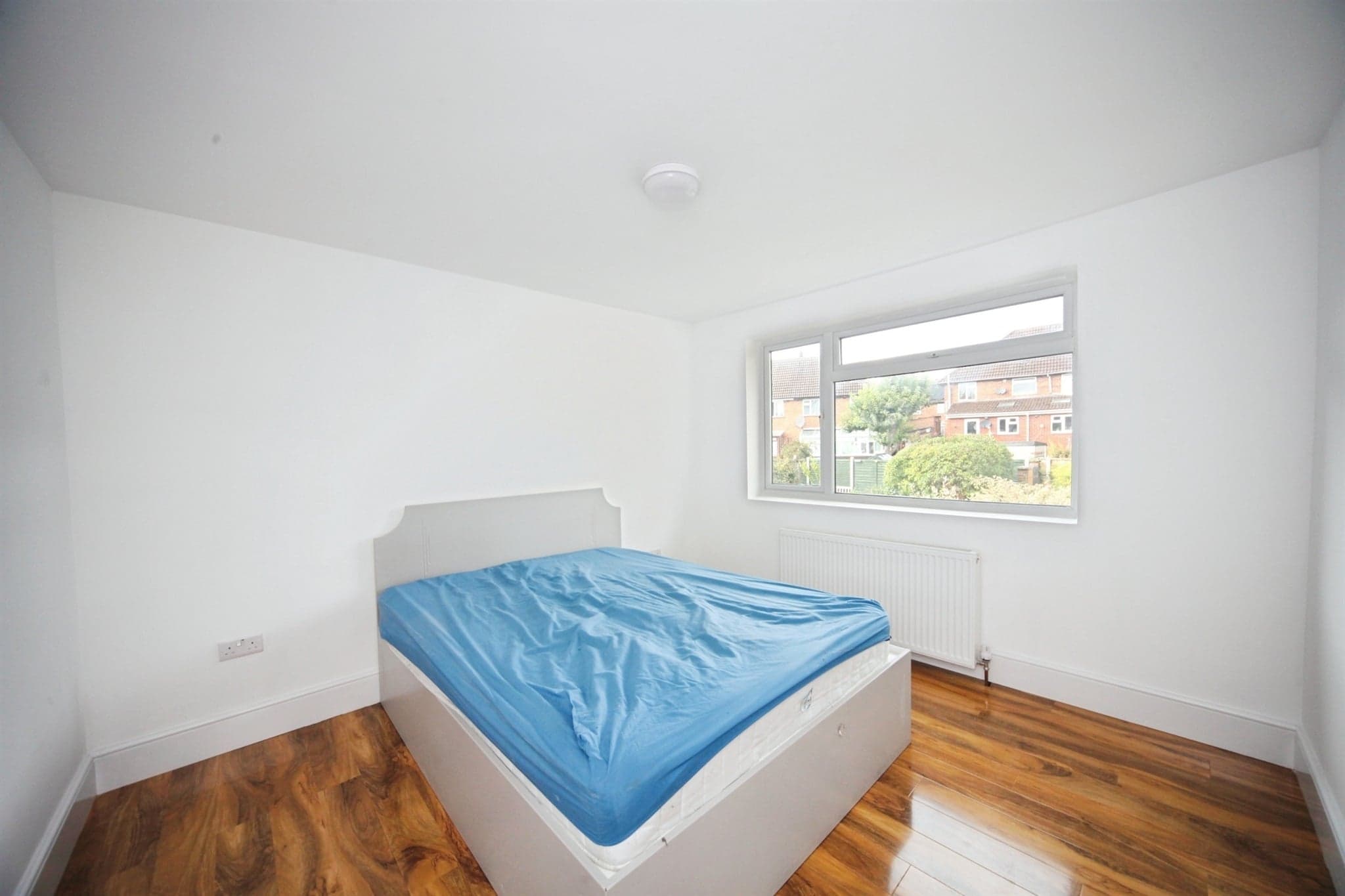 Property at Kendal Close, Luton