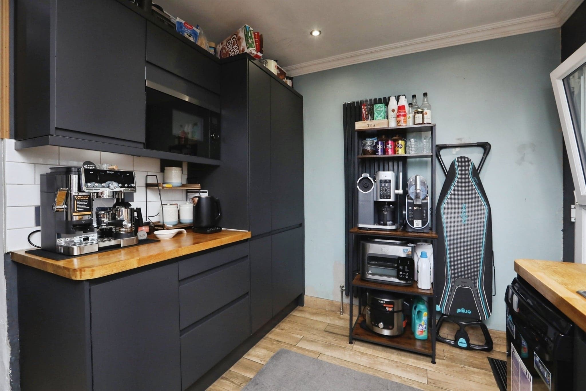 Property at Middletune Avenue, Sittingbourne