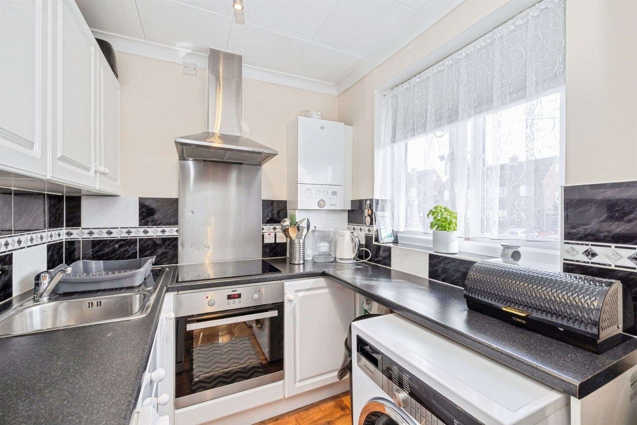 Property at Park Avenue, Bushey