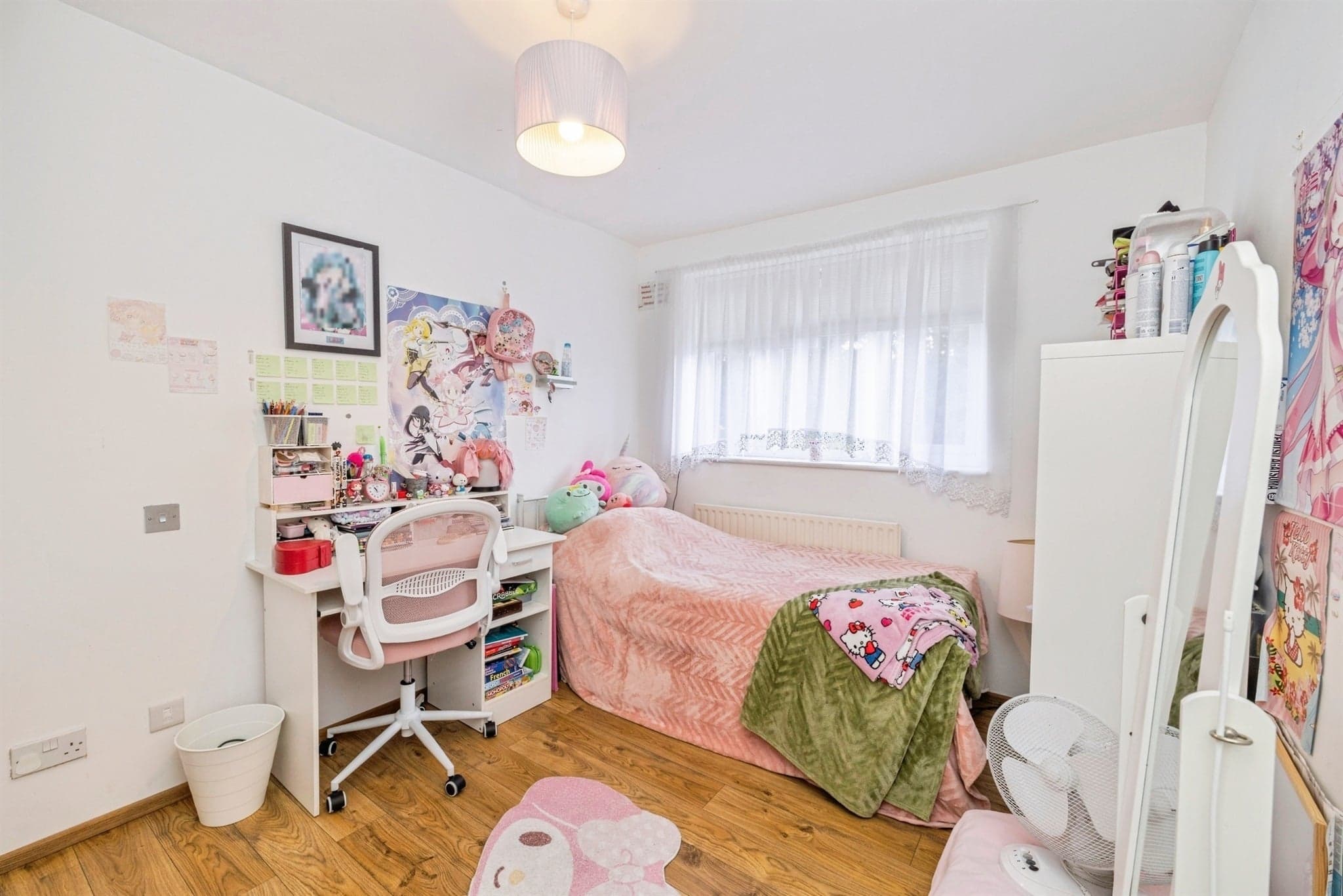 Property at Park Avenue, Bushey